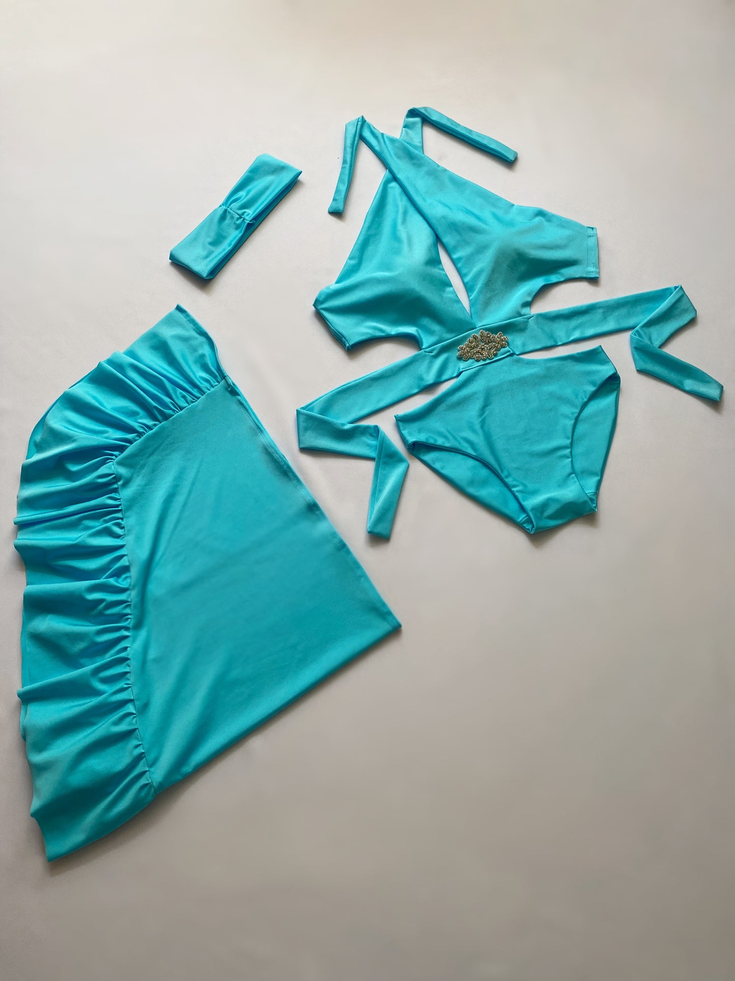 LAGUNA Set in AQUA BLUE