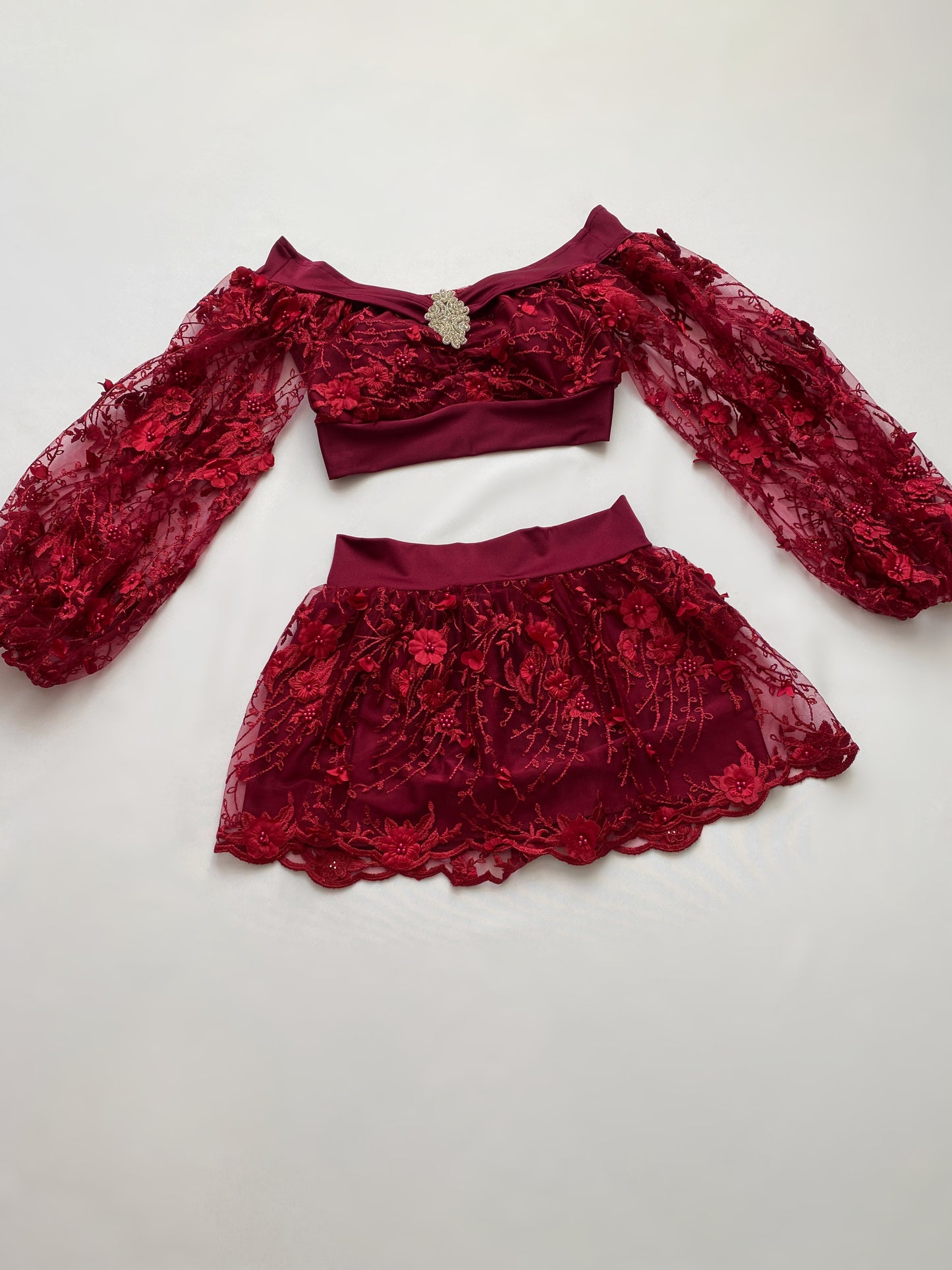 NIKKI Set in CHERRY RED