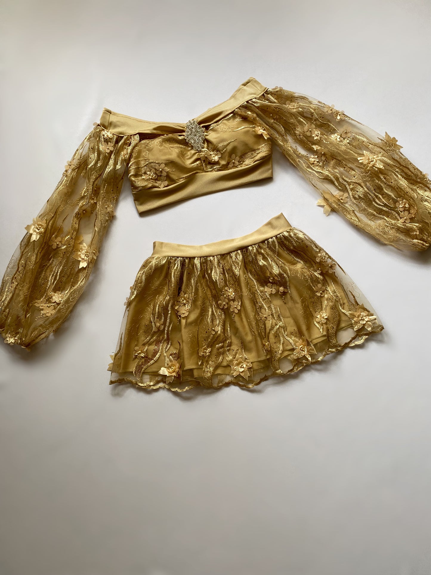 NIKKI Set in GOLD