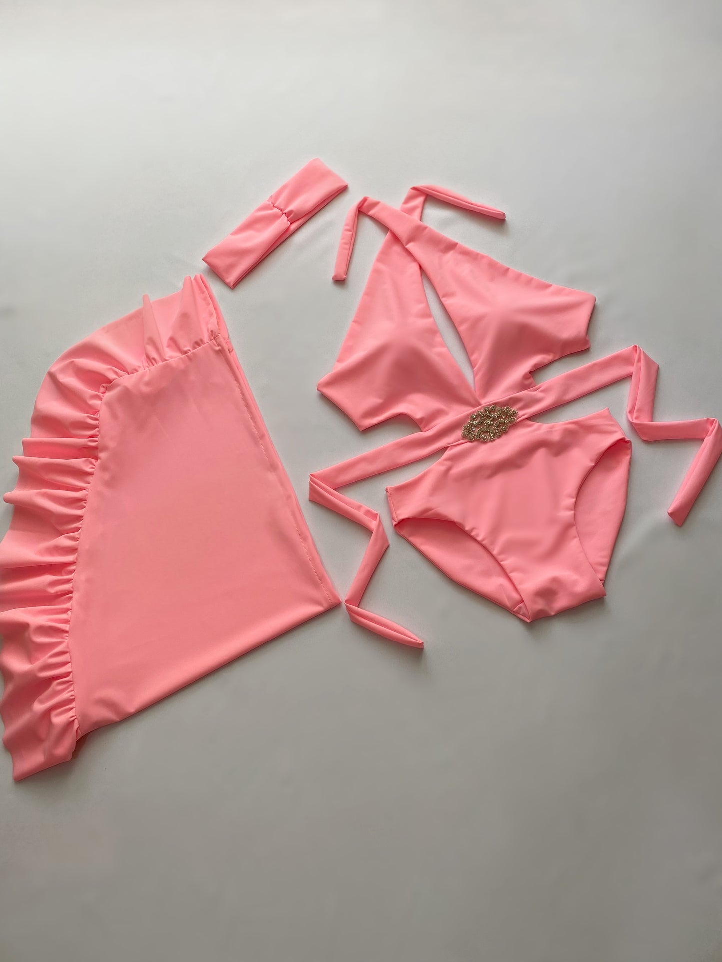 LAGUNA Set in BABY PINK