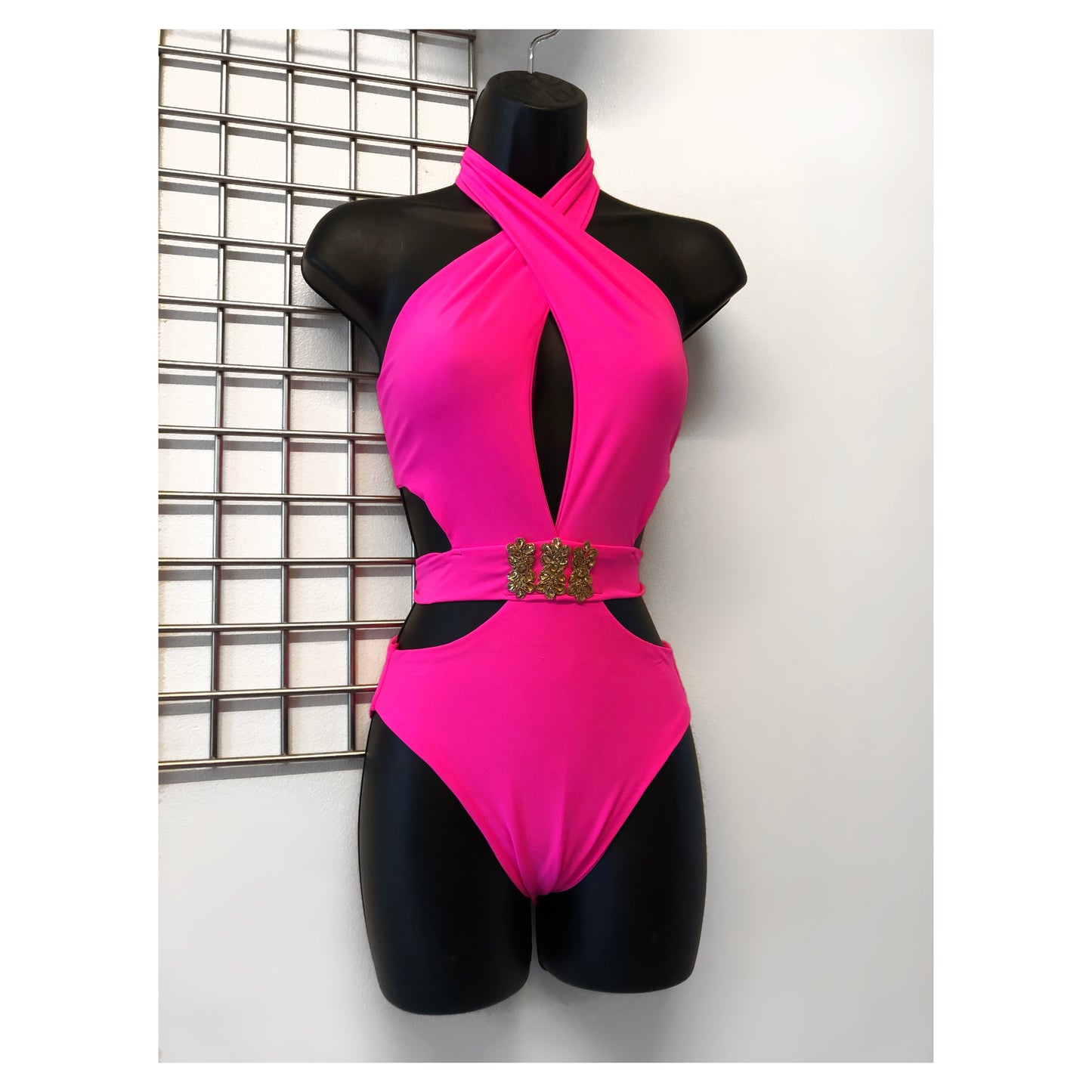 LAGUNA Set in HOT PINK