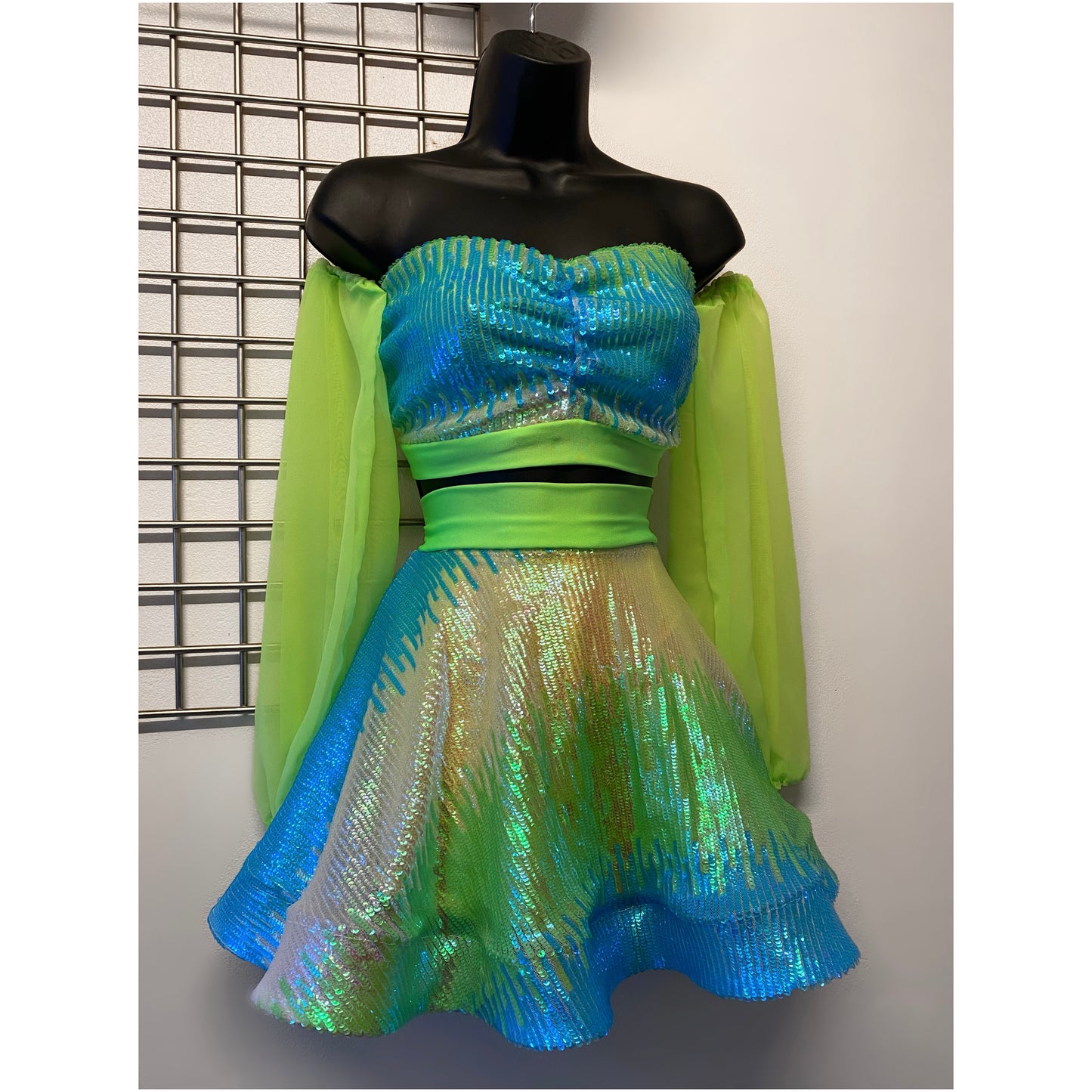 EMILIO set in GREEN & BLUE SEQUIN