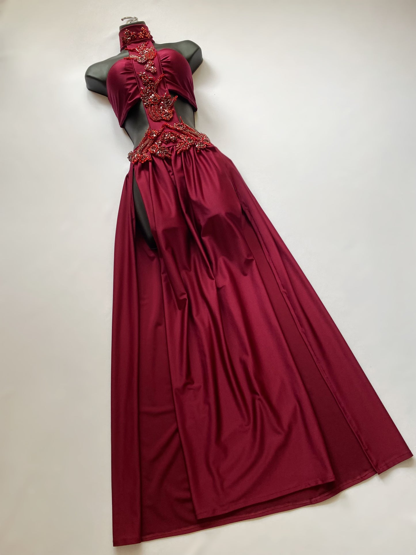 AALIYAH Set in CHERRY RED